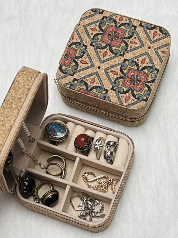 Zayna Jewelry Box